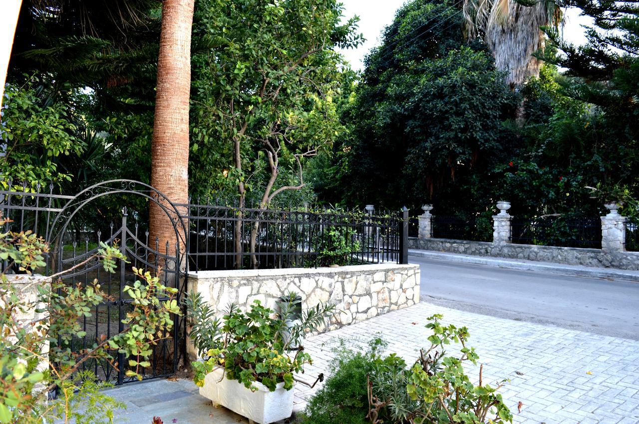 Paradise Beach Hotel Argassi Exterior foto